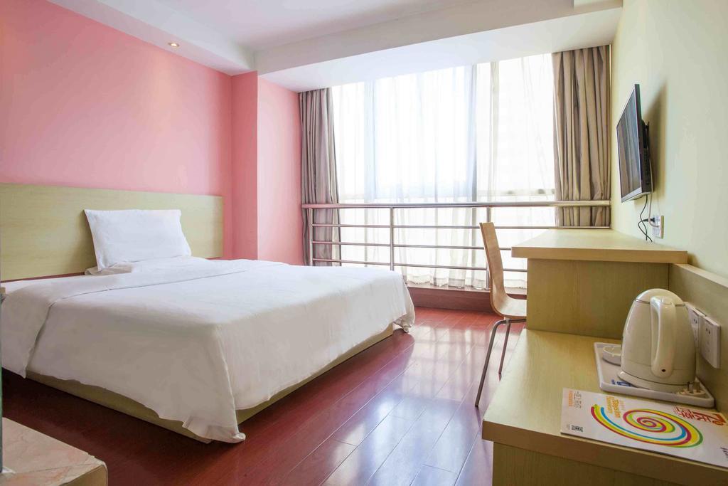 7Days Inn Changsha Wuyi Avenue Yunajialing Metro Station Værelse billede